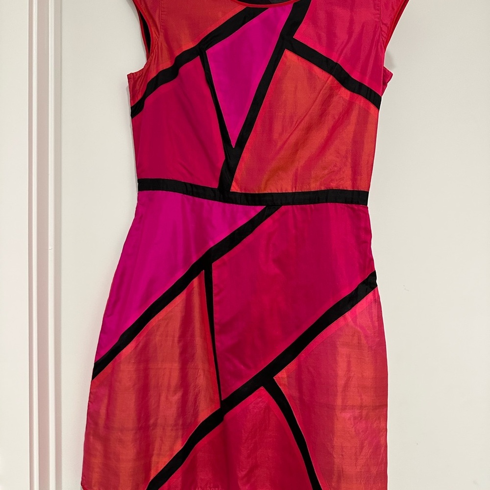 Nachiket Barve Tumeric Spice Sheath, cap sleeve, size medium, colorblock - Picture 6 of 8